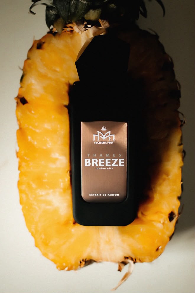 THAMES BREEZE - MAJESTIC MIST